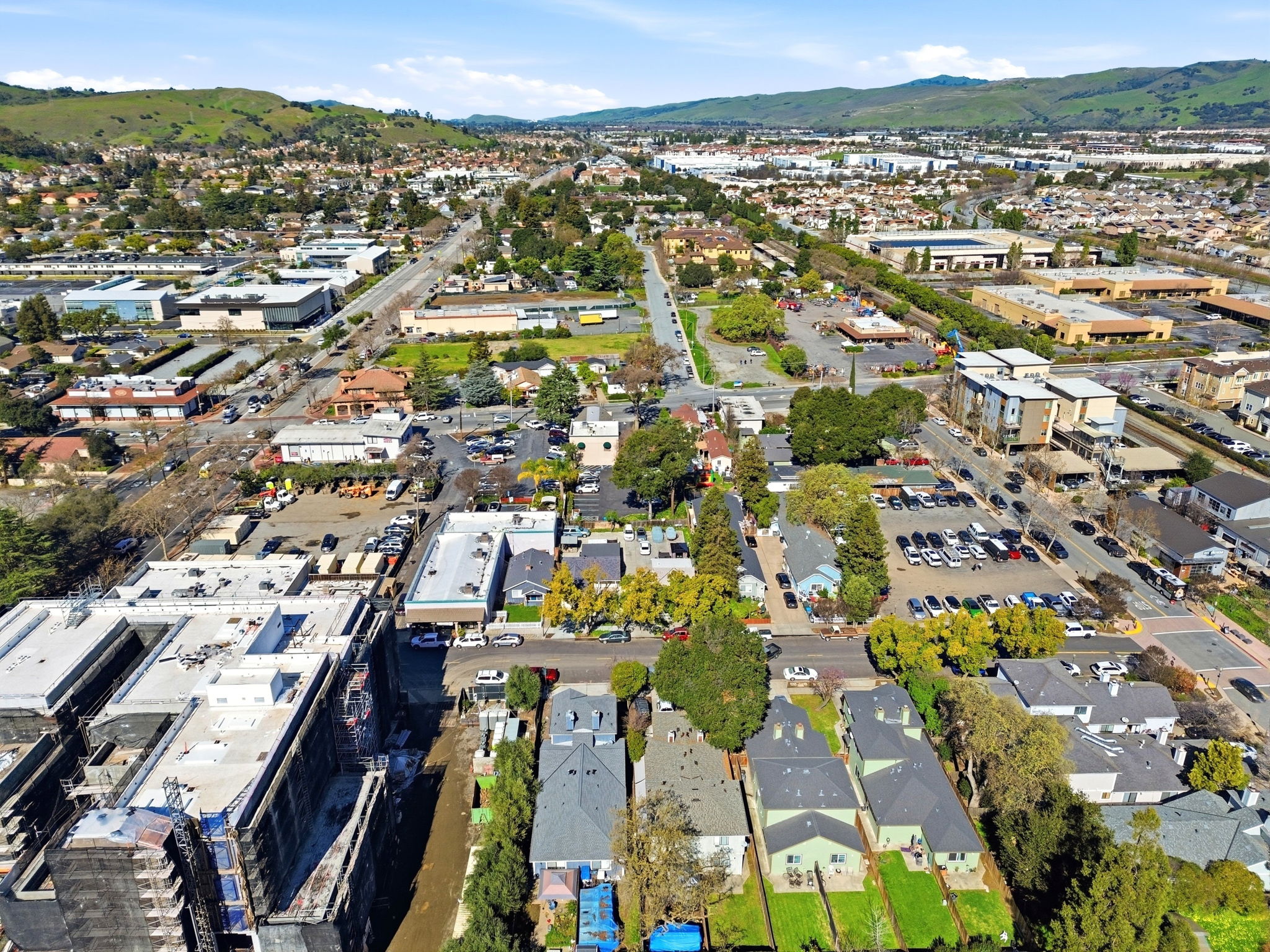020_f8_AERIAL_50 E Main Ave