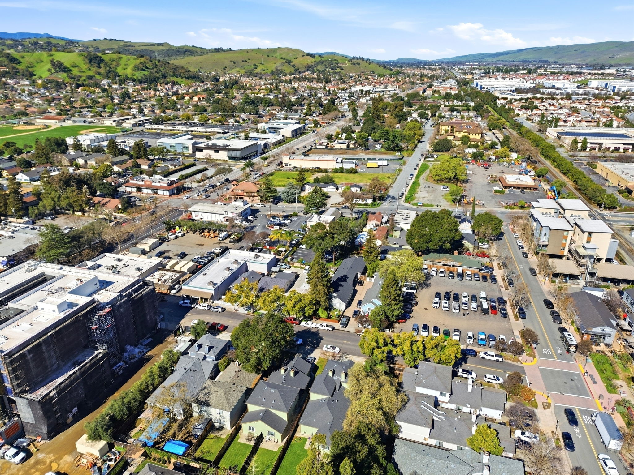 021_f8_AERIAL_50 E Main Ave