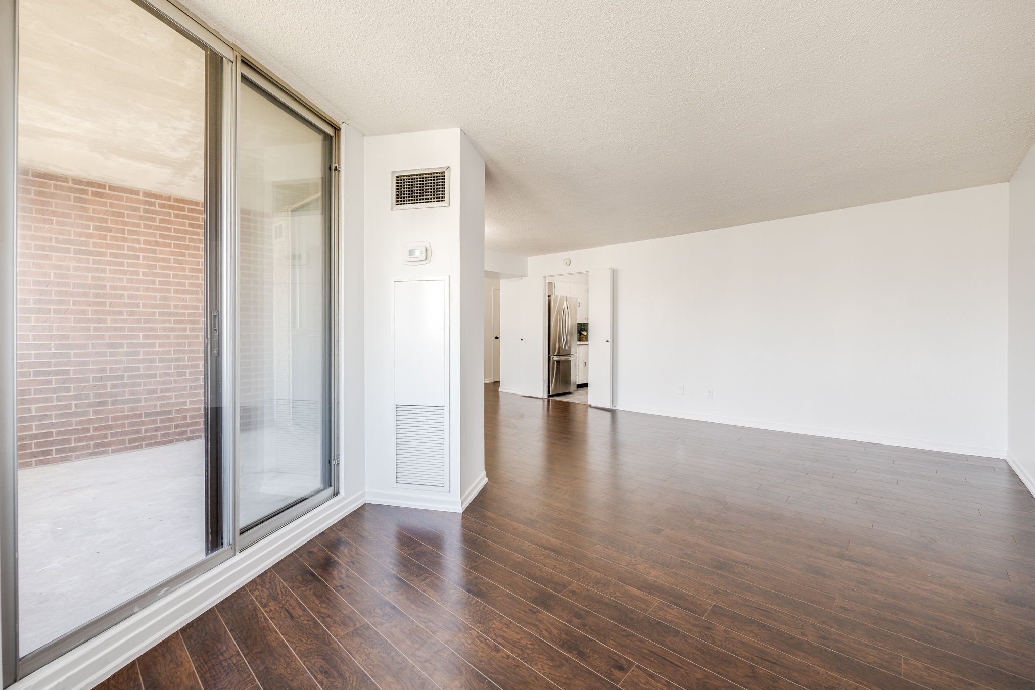 Mississauga property showcase — delivered property photograph 9