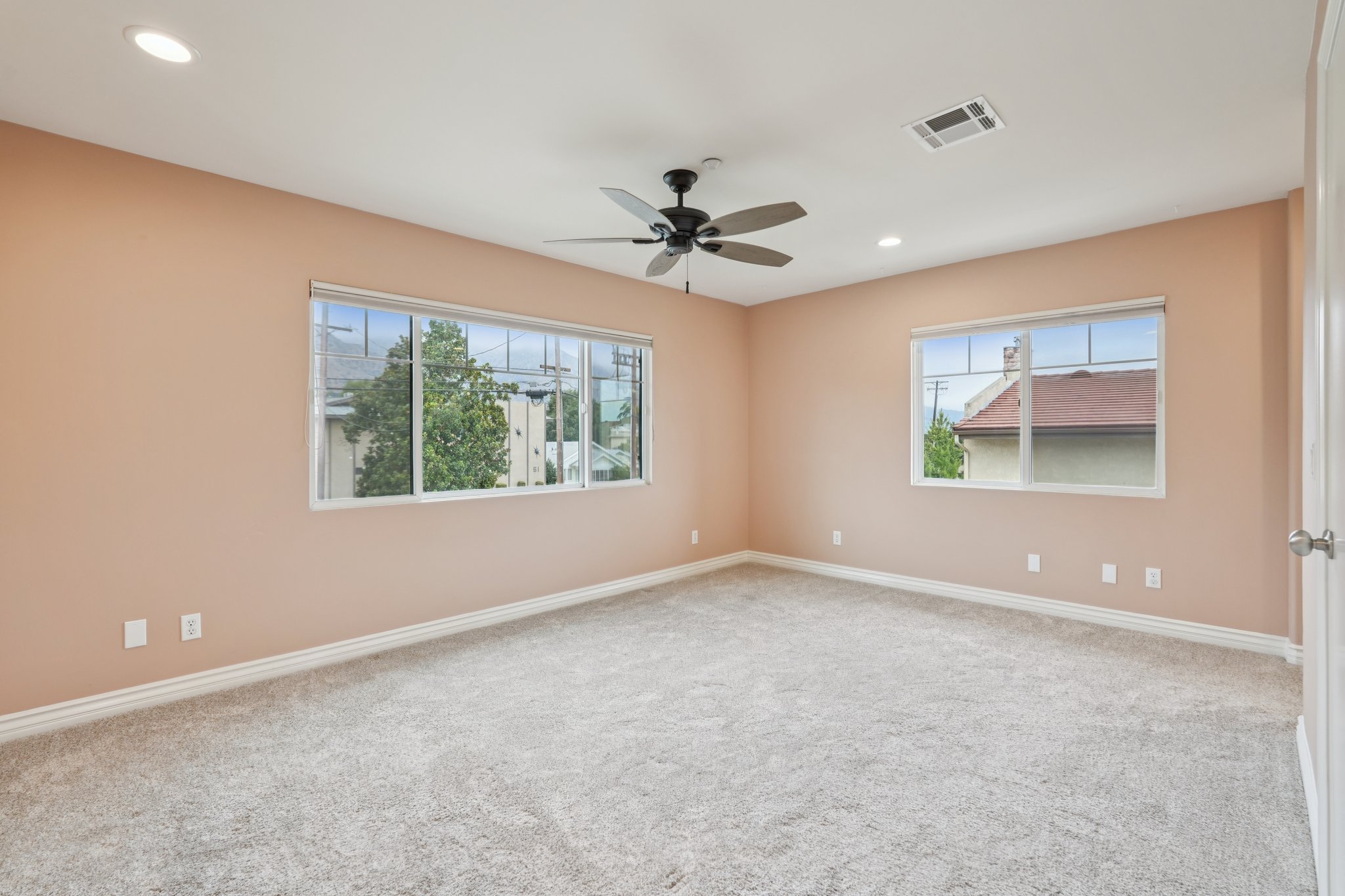 Esperanza Ave Unit a-S2207-026.jpg