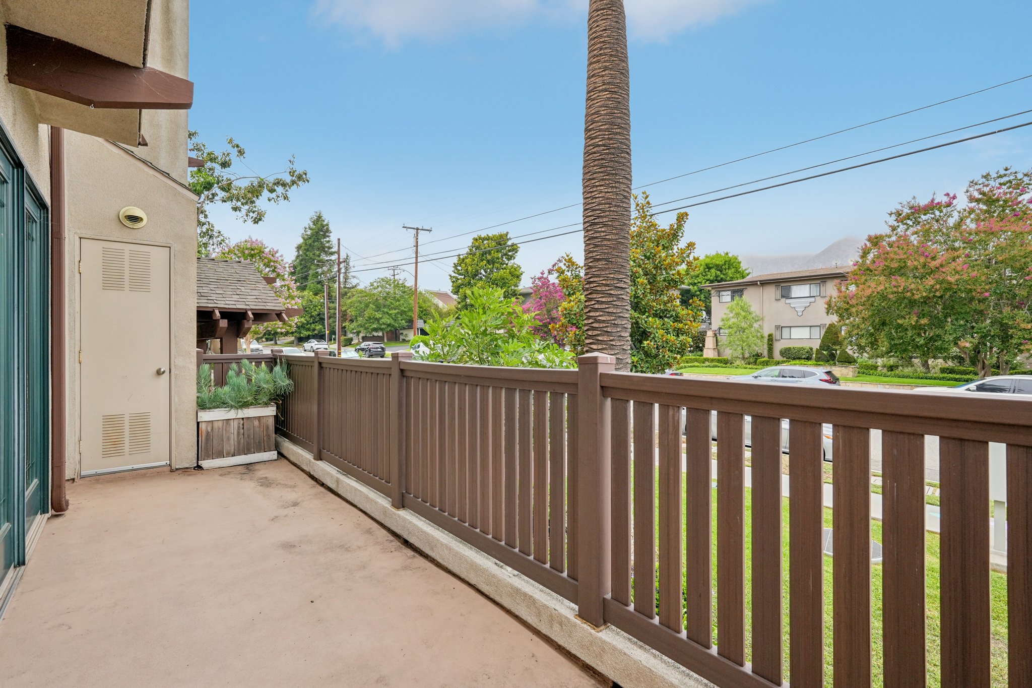 Esperanza Ave Unit a-S2207-037.jpg
