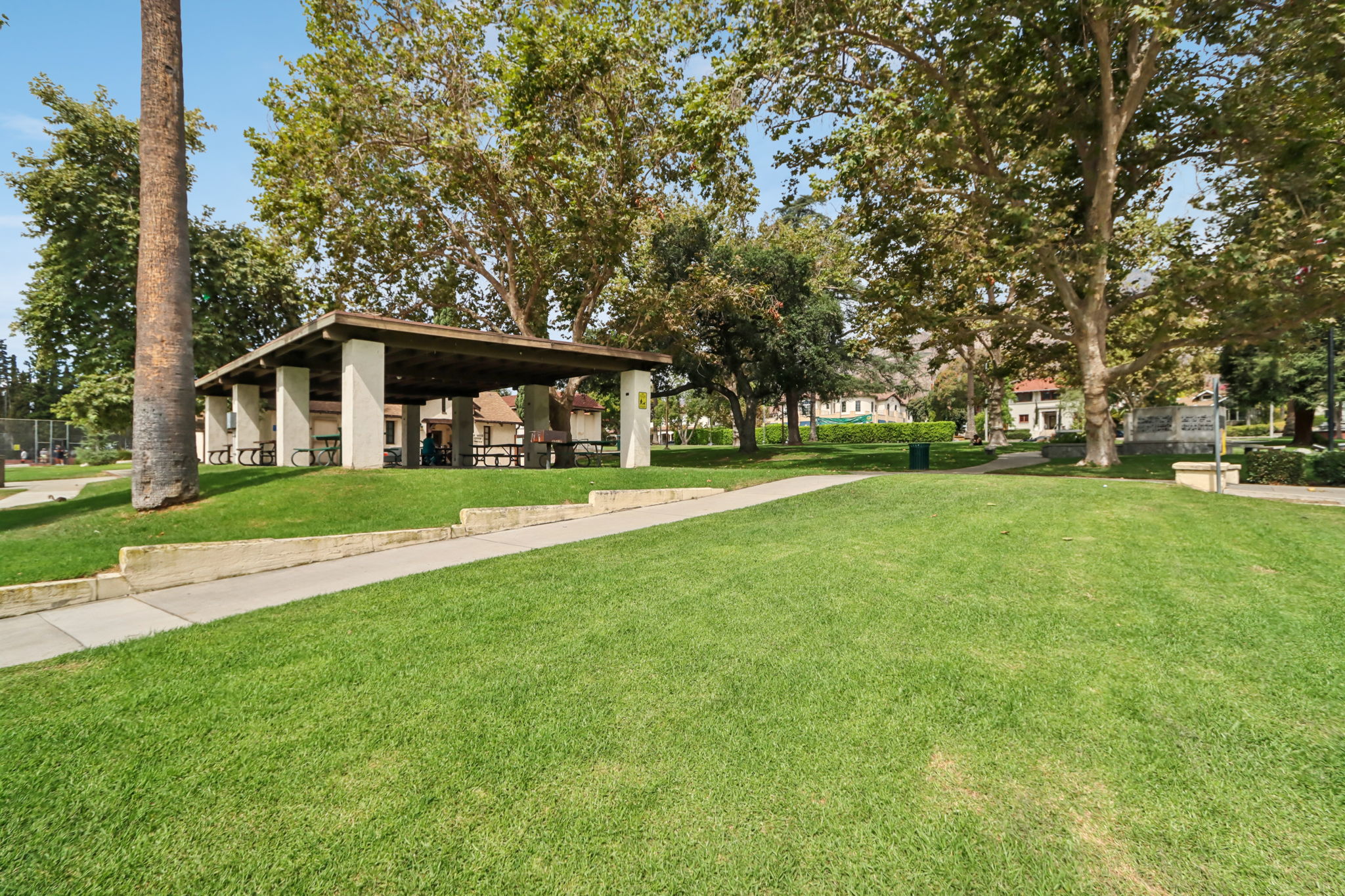 36-print-Esperanza Ave A-S2009-036