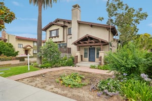 Esperanza Ave Unit a-S2207-002.jpg
