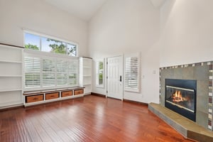 Esperanza Ave Unit a-S2207-005.jpg