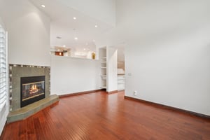 Esperanza Ave Unit a-S2207-007.jpg