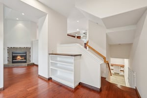 Esperanza Ave Unit a-S2207-008.jpg