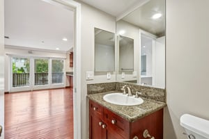 Esperanza Ave Unit a-S2207-014.jpg