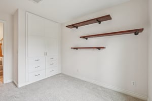 Esperanza Ave Unit a-S2207-023.jpg