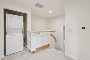 Esperanza Ave Unit a-S2207-024.jpg