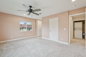 Esperanza Ave Unit a-S2207-027.jpg