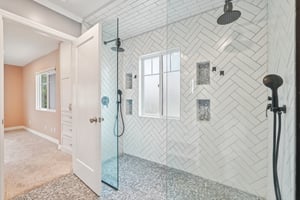 Esperanza Ave Unit a-S2207-031.jpg