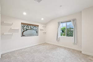 Esperanza Ave Unit a-S2207-033.jpg