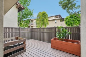 Esperanza Ave Unit a-S2207-034.jpg
