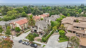 Esperanza Ave Unit a-S2207-041.jpg