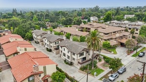 Esperanza Ave Unit a-S2207-043.jpg