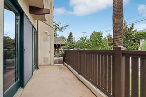 30-print-Esperanza Ave A-S2009-030