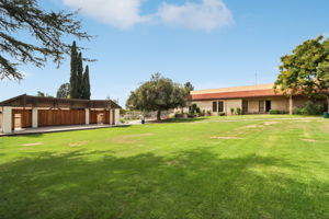 40-print-Esperanza Ave A-S2009-040