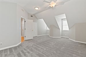  Photo 36