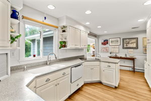 50 Holt Rd, Andover, MA 01810, USA Photo 25