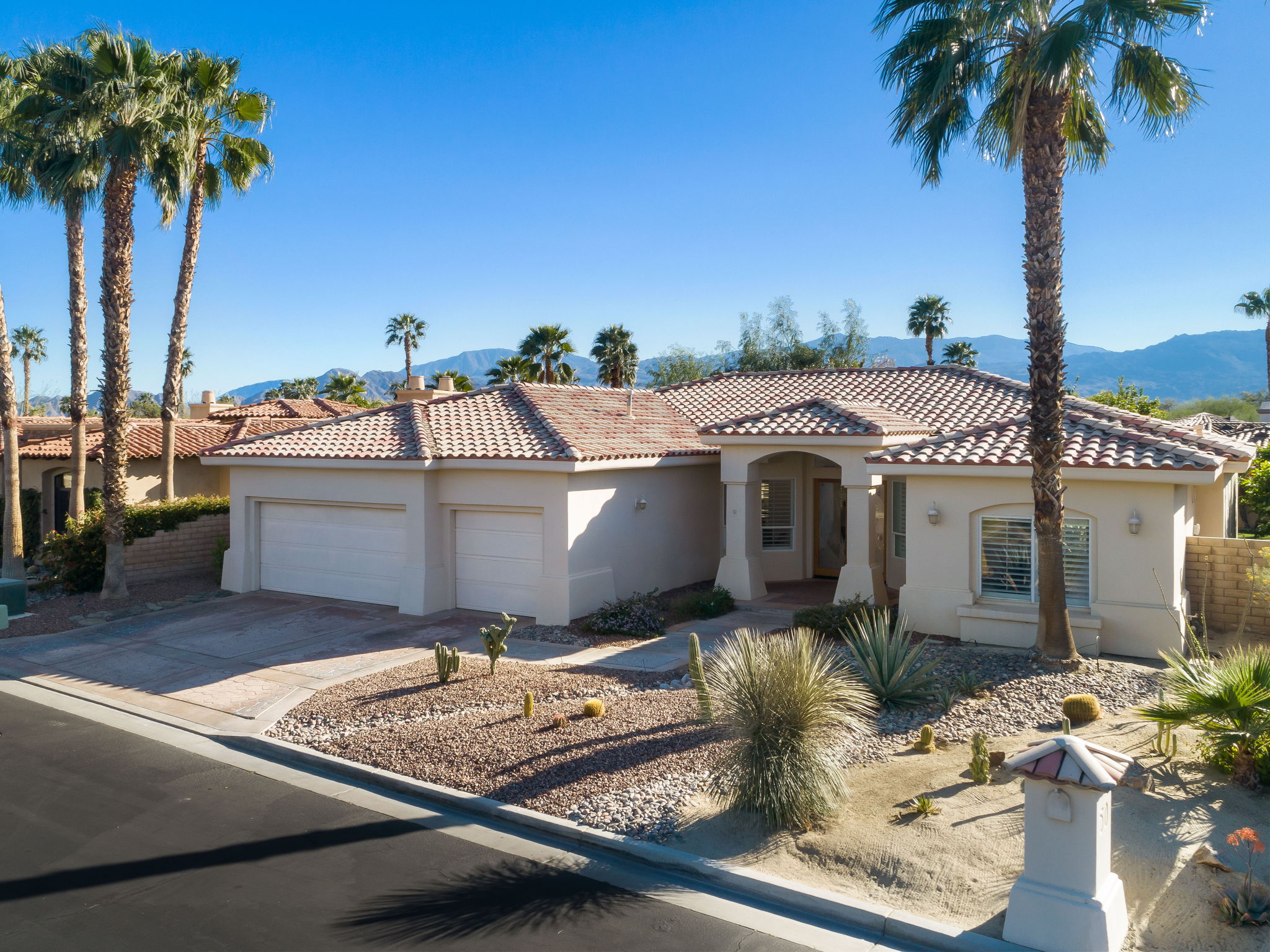 50 Lucerne Dr, Palm Desert, CA 92260 | One Point Media Group