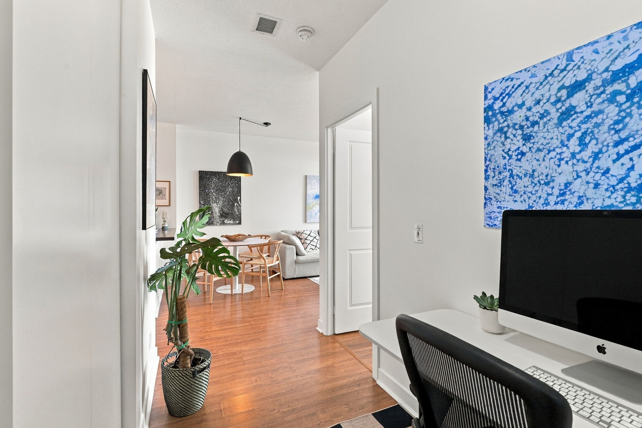 Property in Toronto — delivered property photograph 14