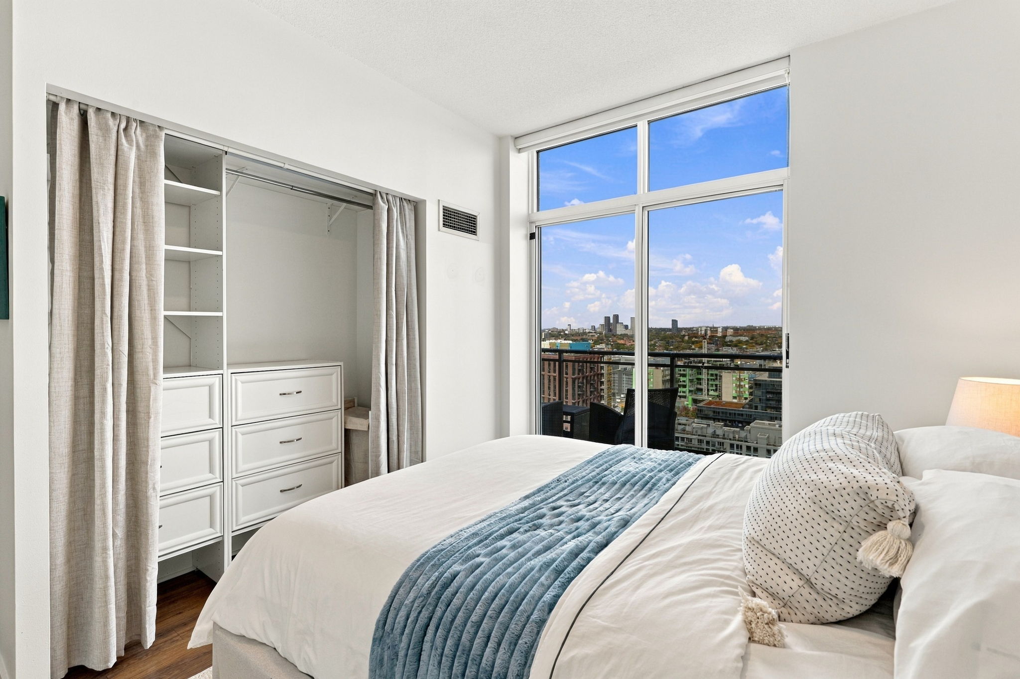 Property in Toronto — delivered property photograph 16