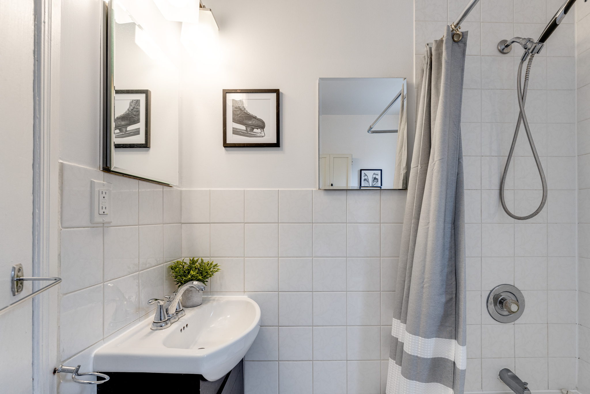 Toronto property showcase — delivered property photograph 26