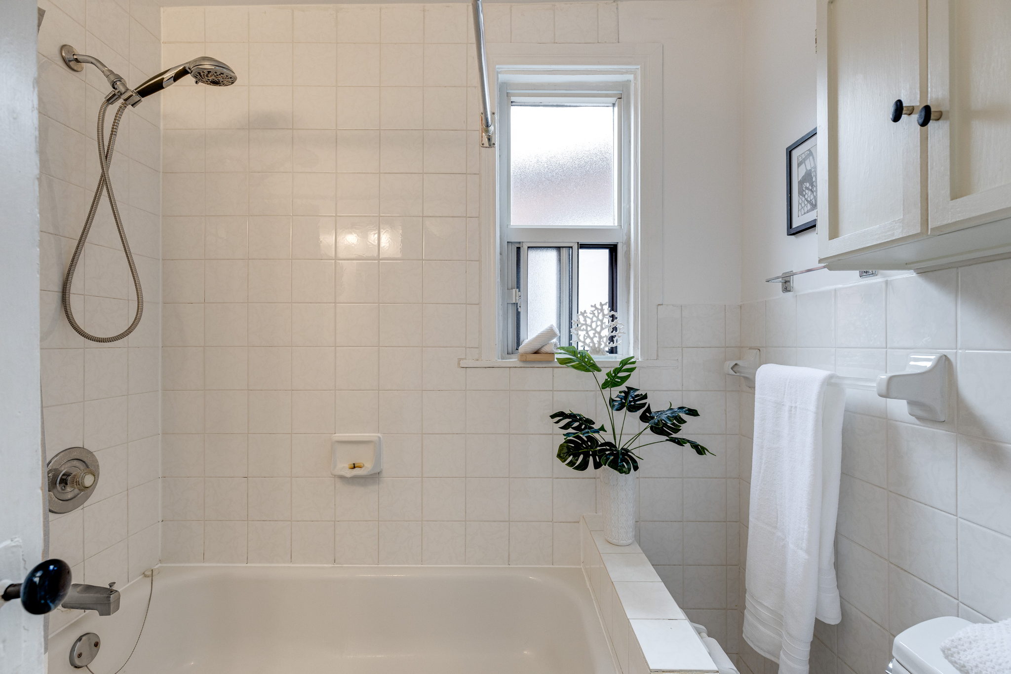 Toronto property showcase — delivered property photograph 25