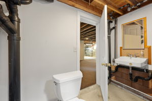  Photo 38