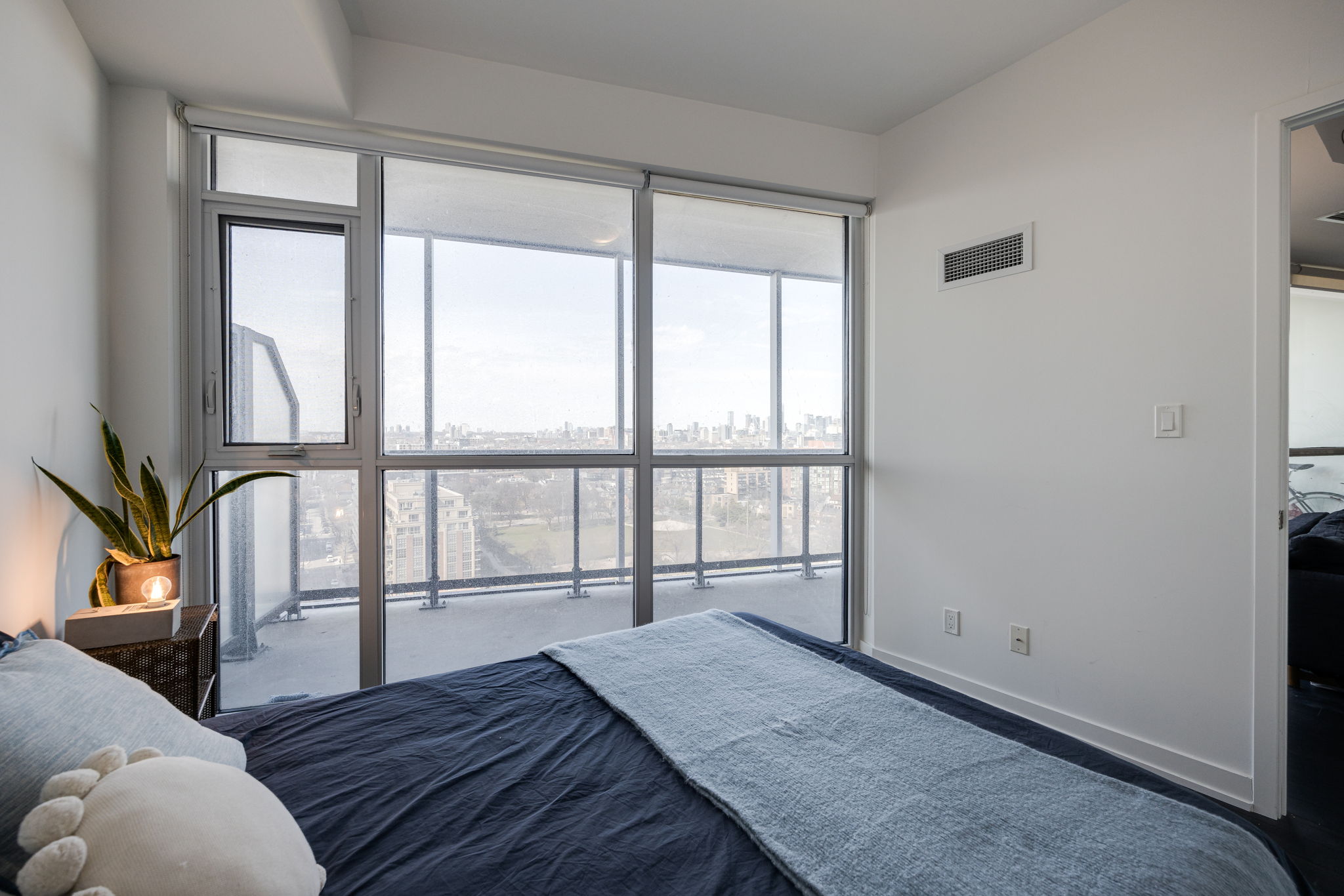 Toronto property showcase — delivered property photograph 14