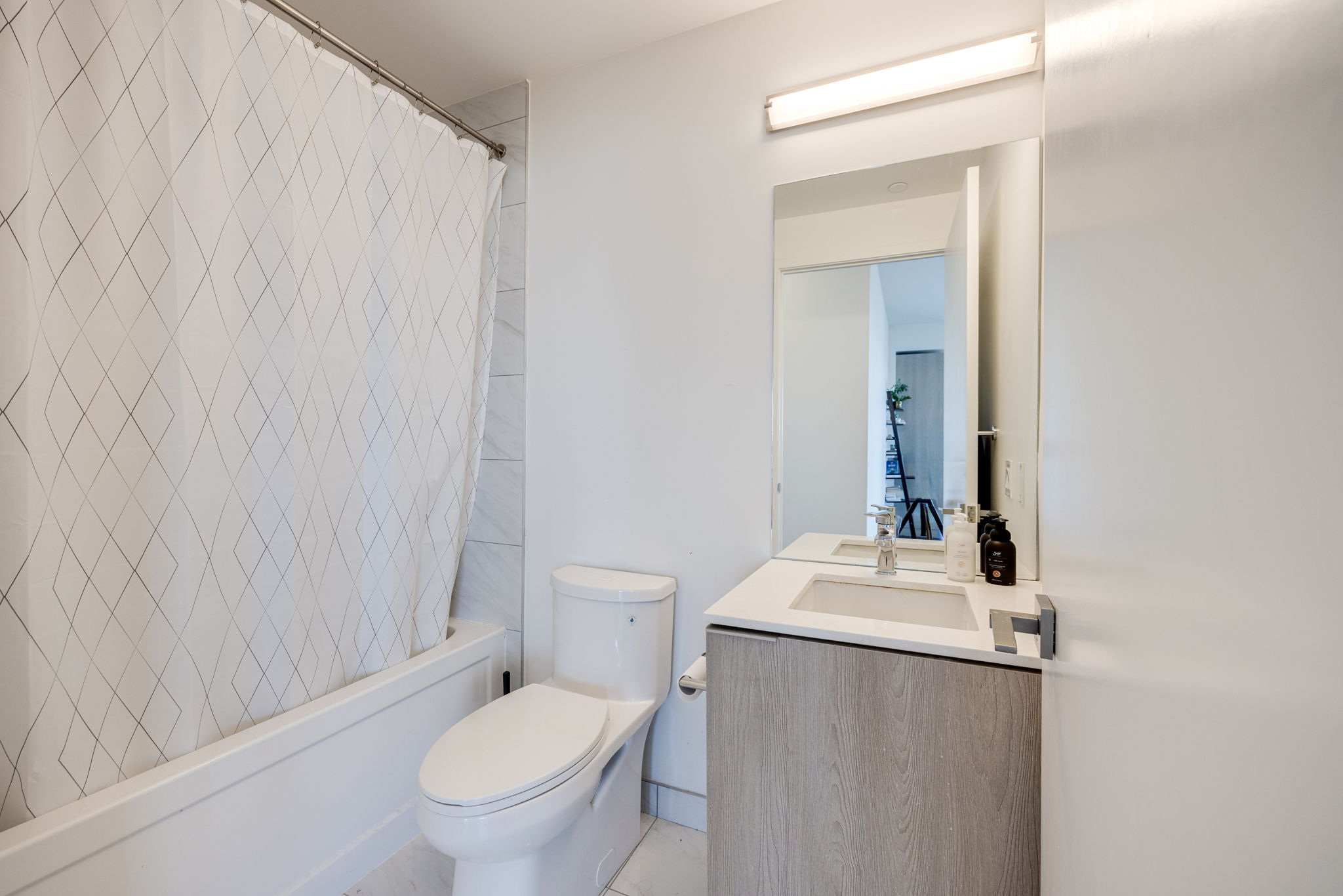 Toronto property showcase — delivered property photograph 17