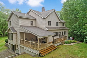 COVERED PORCH