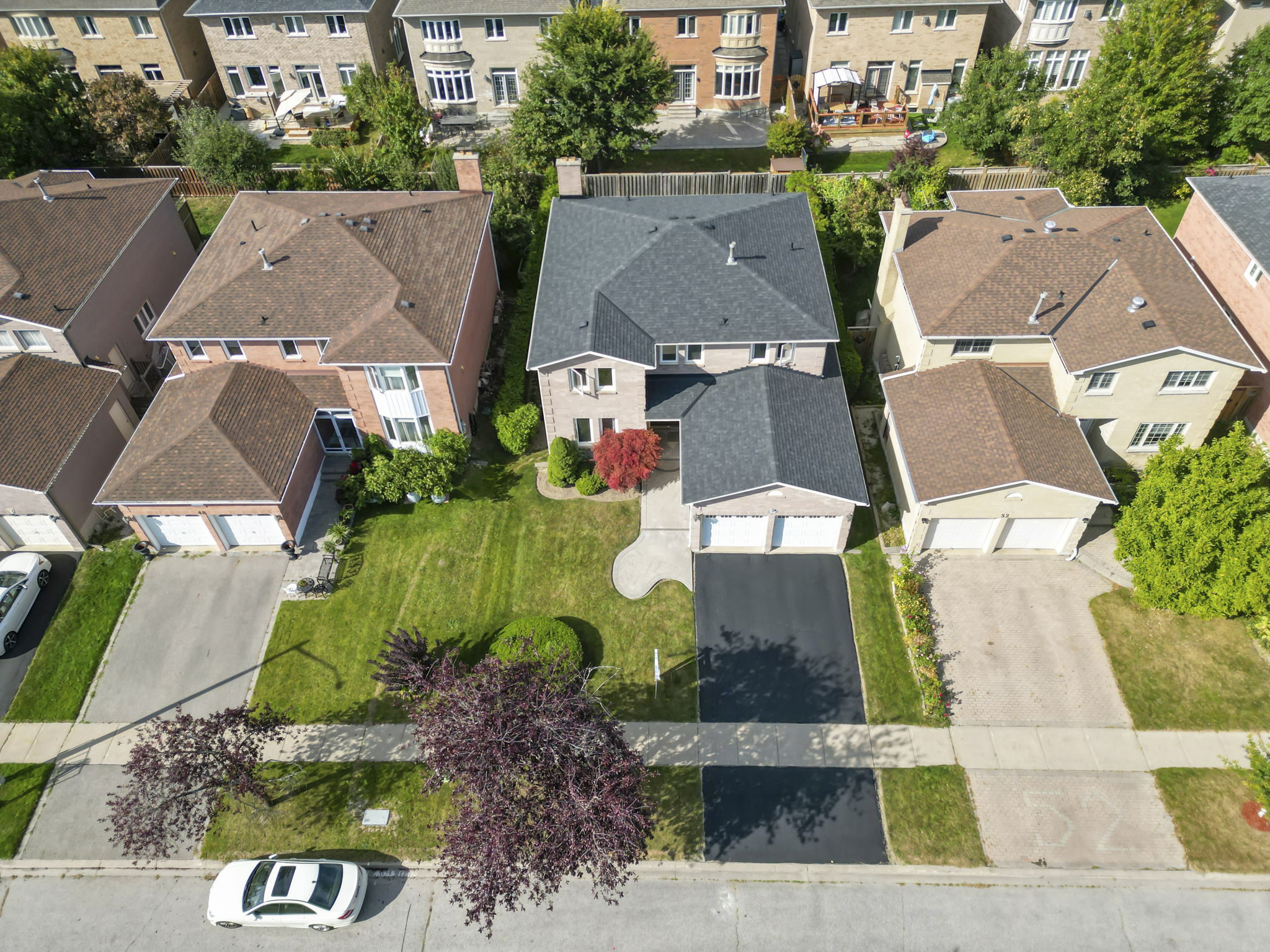 50 Pickett Crescent Richmond Hill, ON L4C 9L3