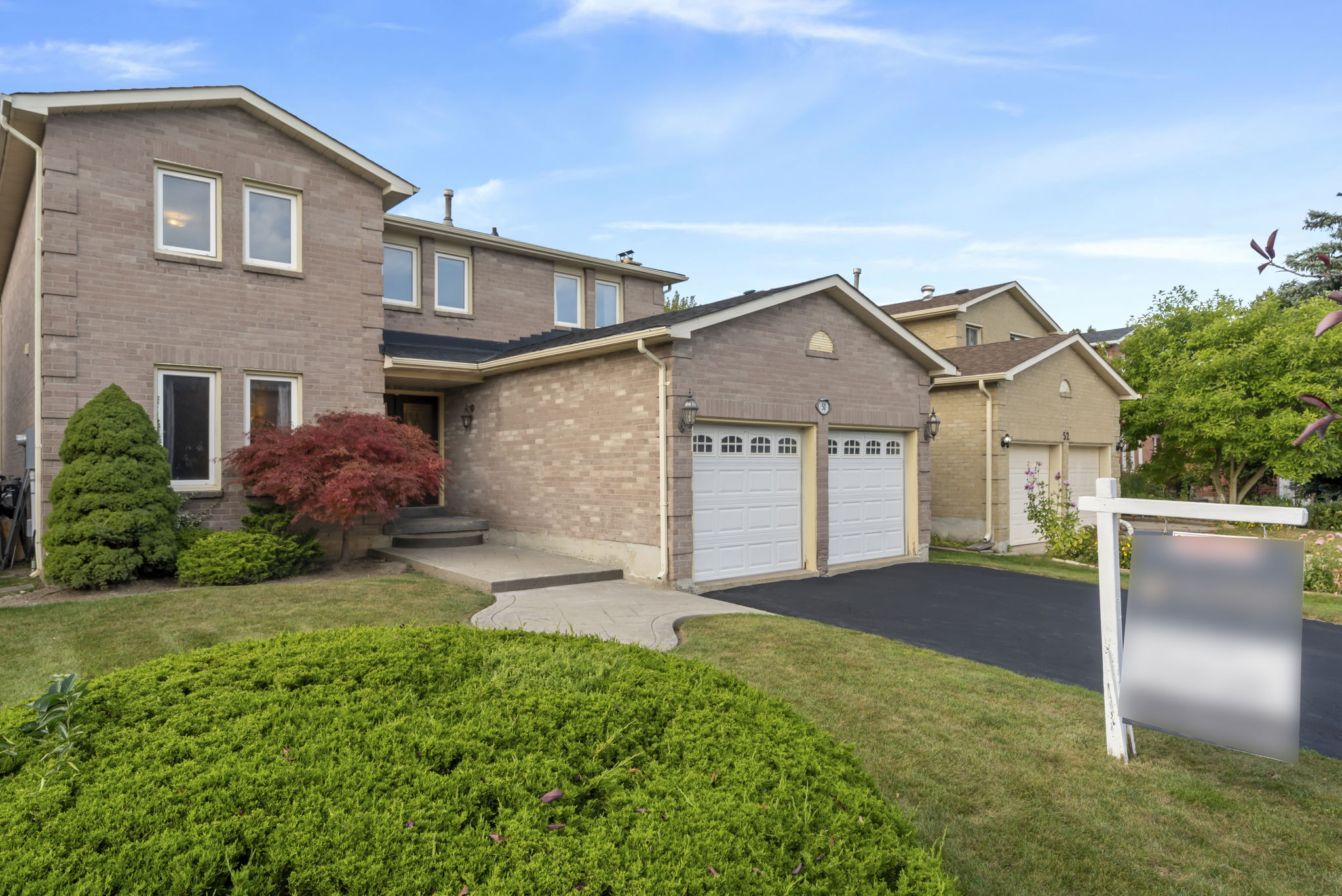 50 Pickett Crescent Richmond Hill, ON L4C 9L3