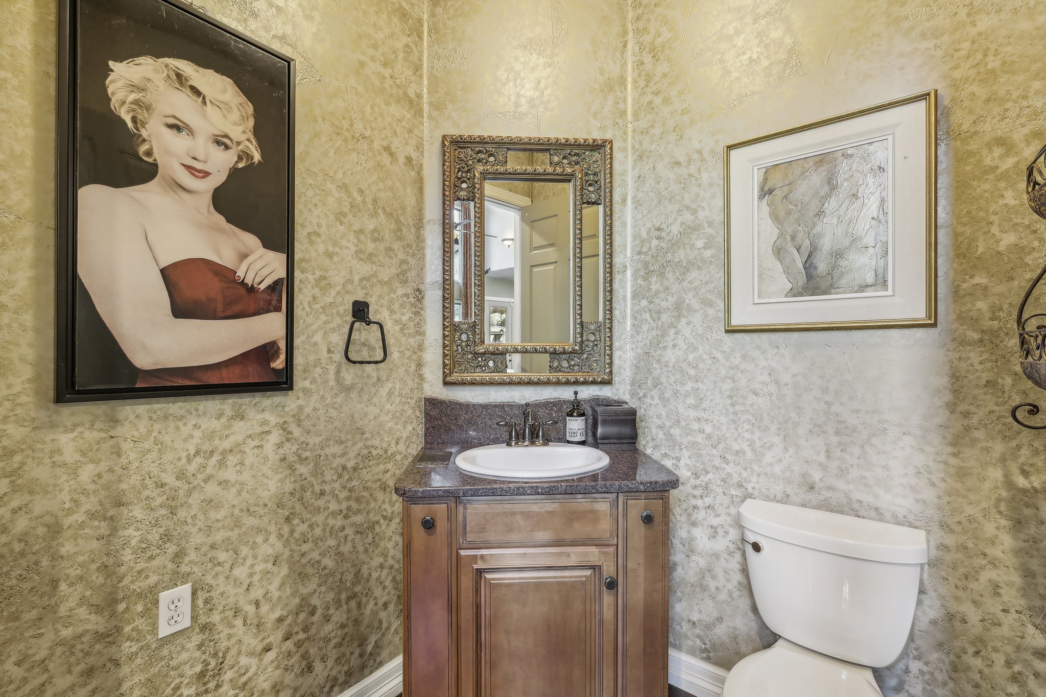 Ranch to Market Rd 1869-032.jpg