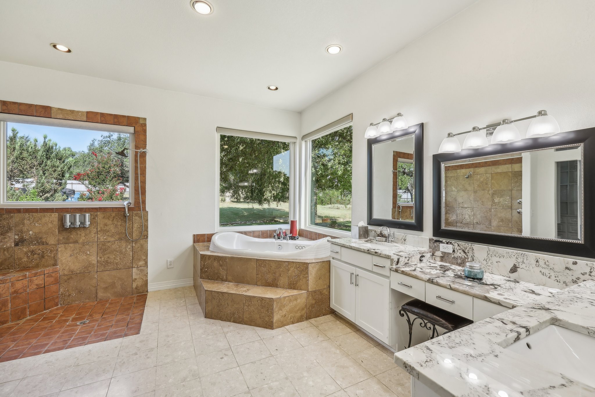 Ranch to Market Rd 1869-041.jpg