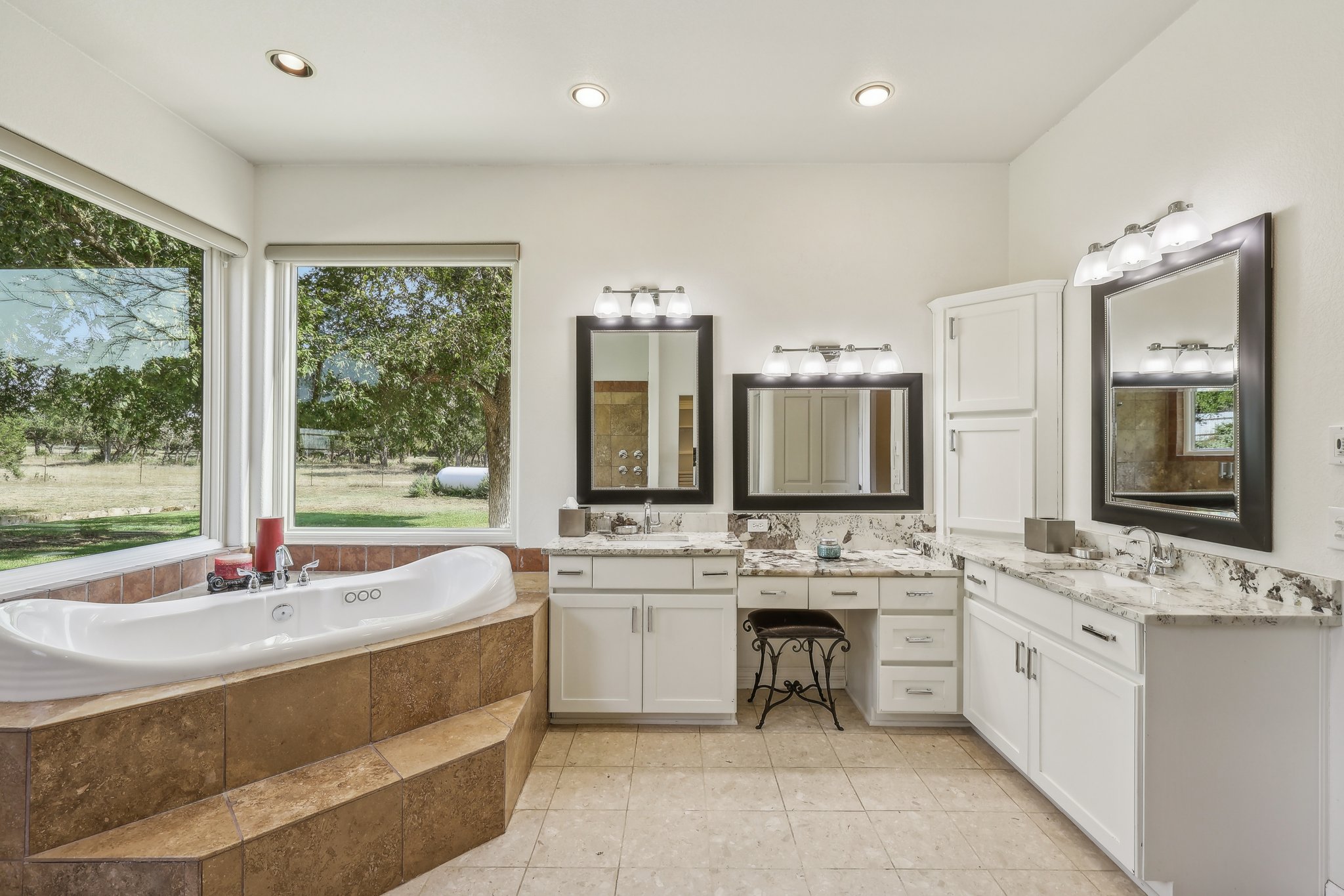 Ranch to Market Rd 1869-042.jpg