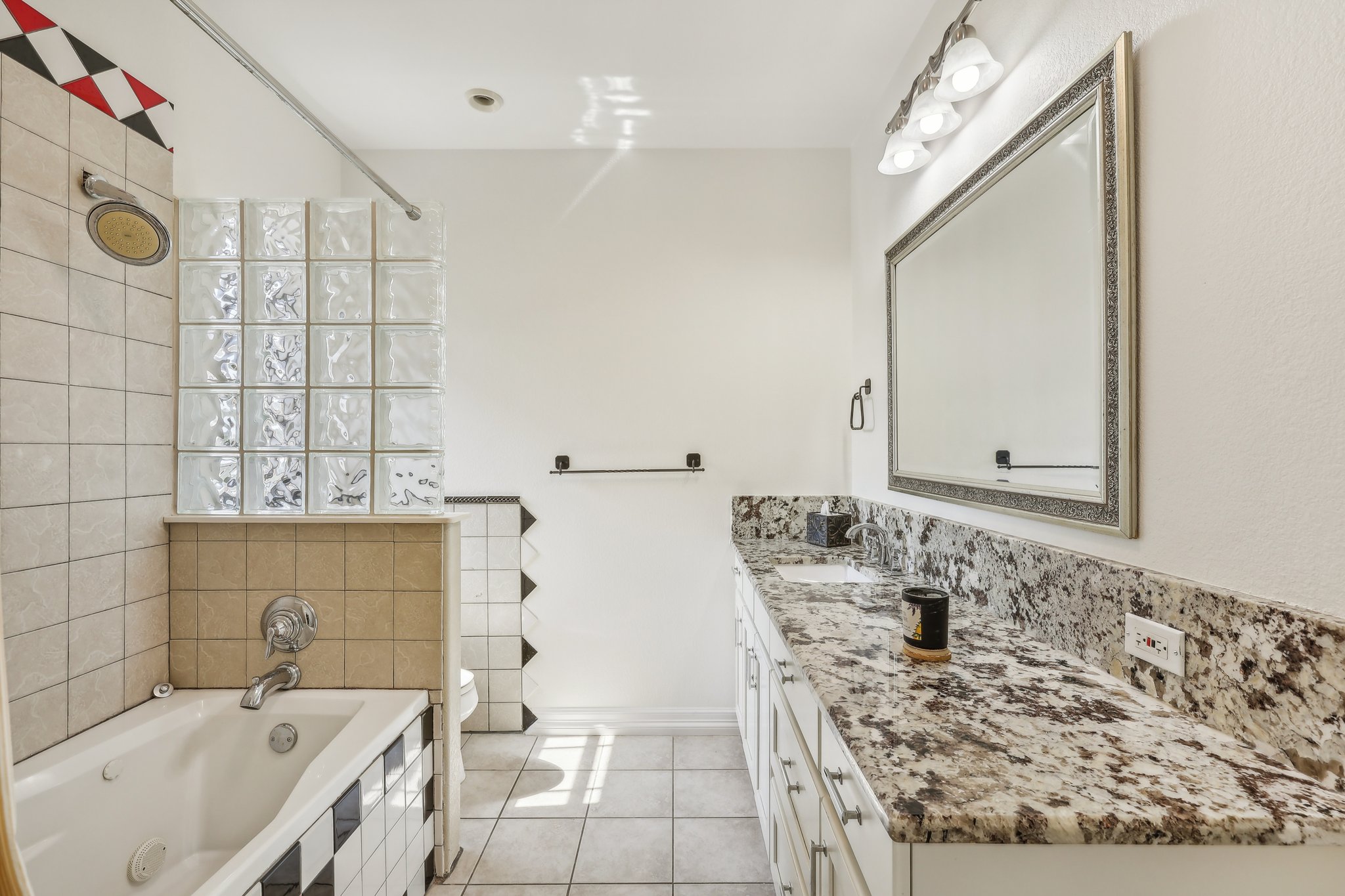 Ranch to Market Rd 1869-060.jpg