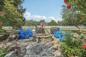 Ranch to Market Rd 1869-075.jpg