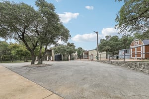 Ranch to Market Rd 1869-101.jpg