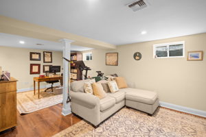 50 S 5th St, Locust Valley, NY 11560, USA Photo 24