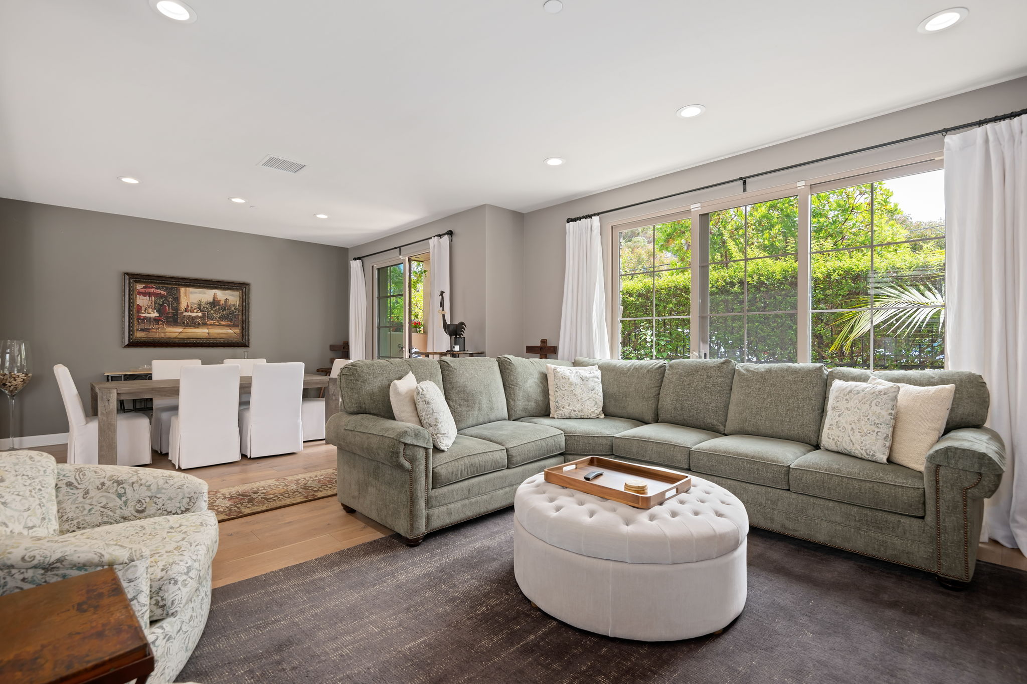 11 - Family Room