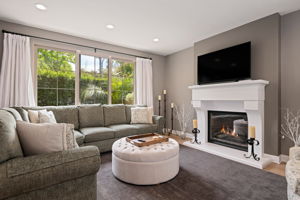 10 - Family Room