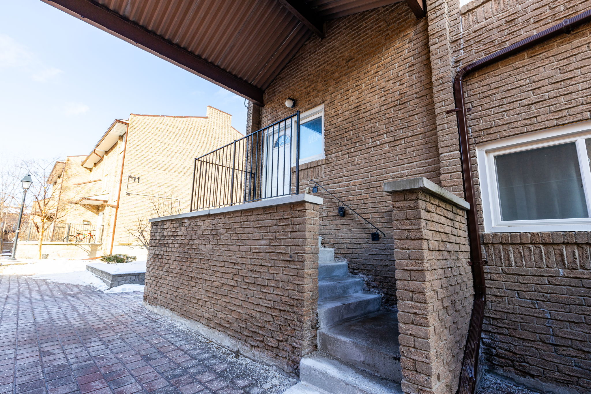 Toronto property showcase — delivered property photograph 3