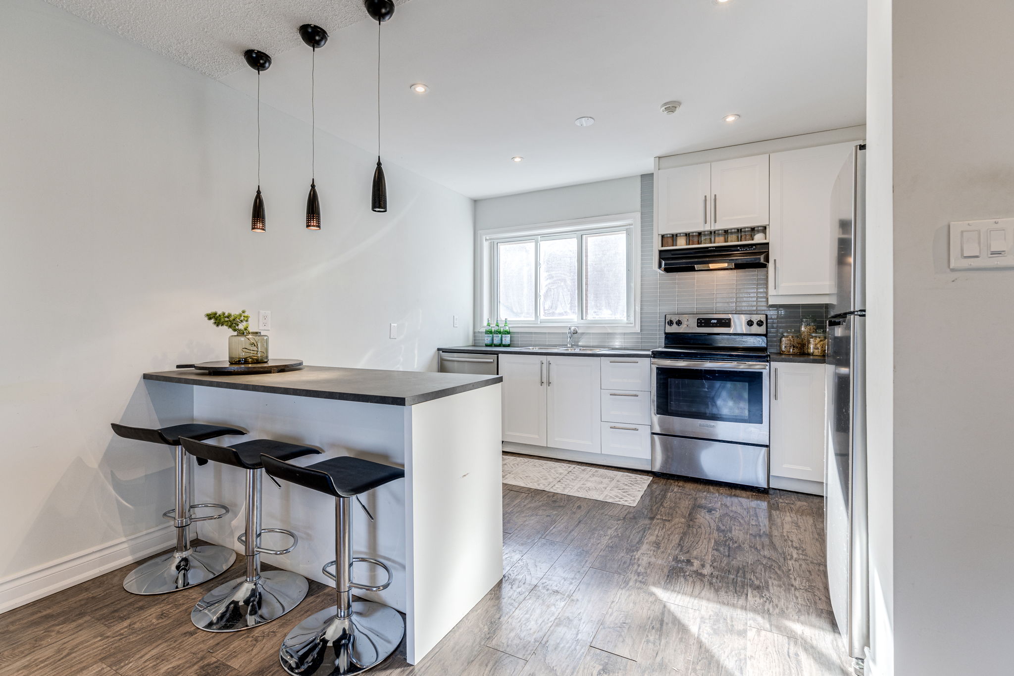 Toronto property showcase — delivered property photograph 9