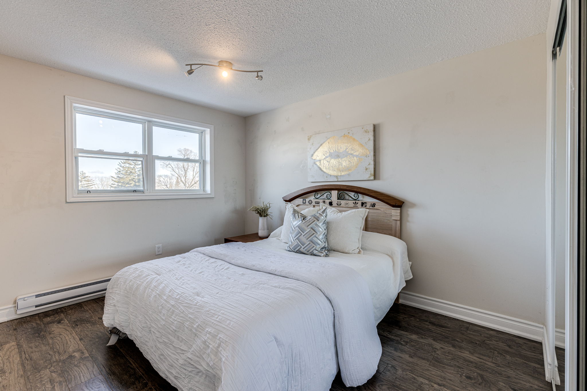 Toronto property showcase — delivered property photograph 20