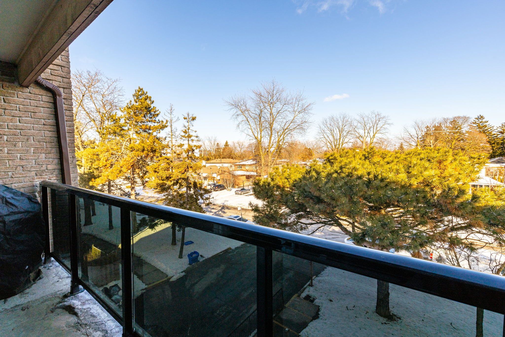 Toronto property showcase — delivered property photograph 29