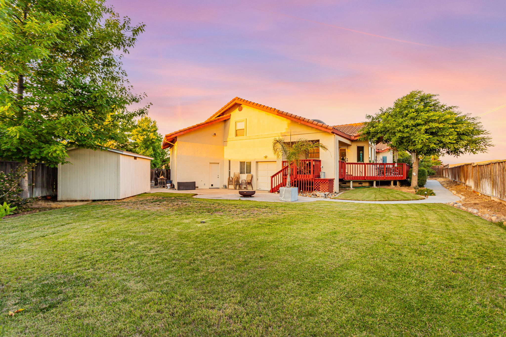 008_TWILIGHT_ 50 Schmidt Ct_