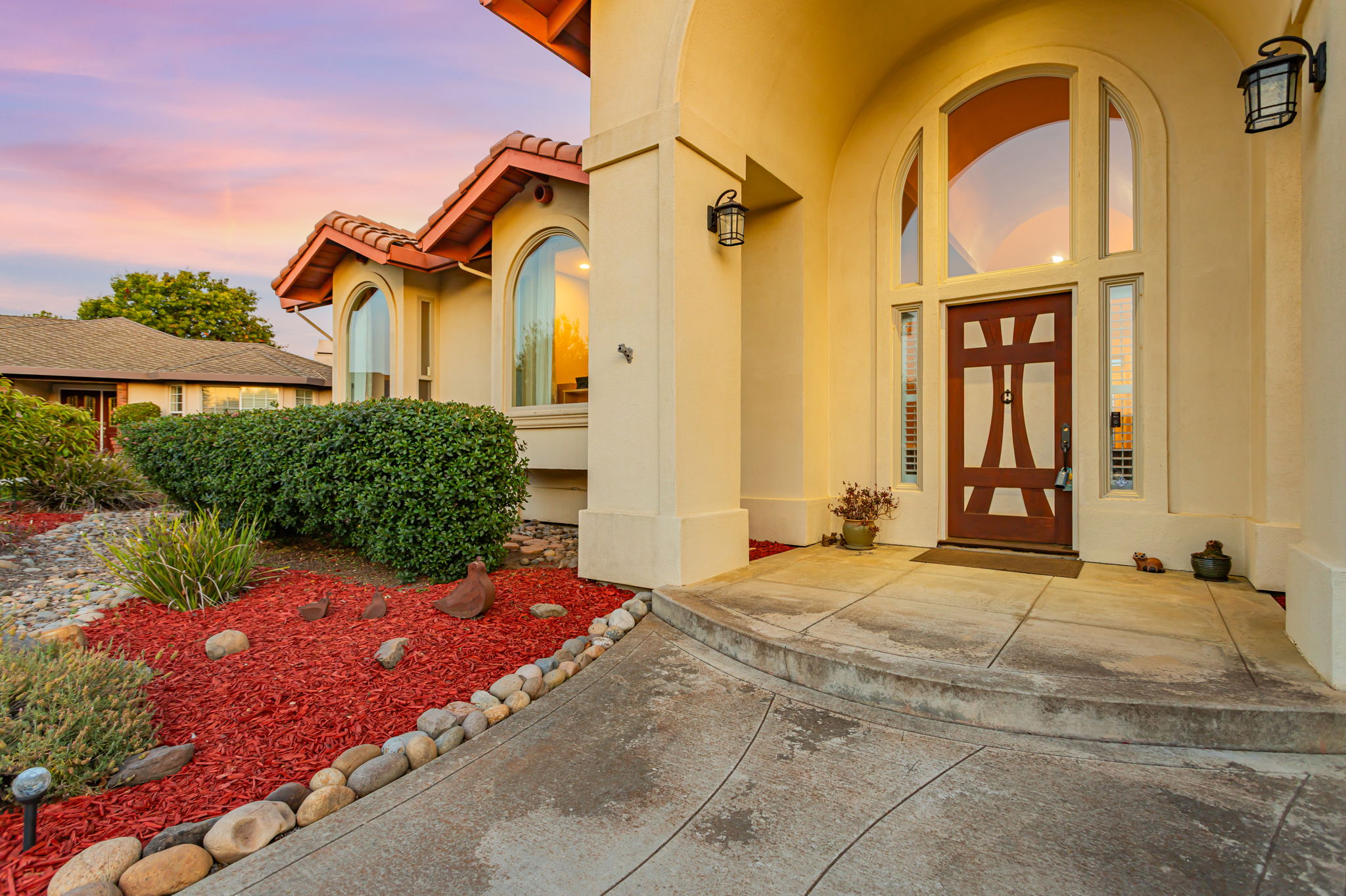 045_TWILIGHT_ 50 Schmidt Ct_