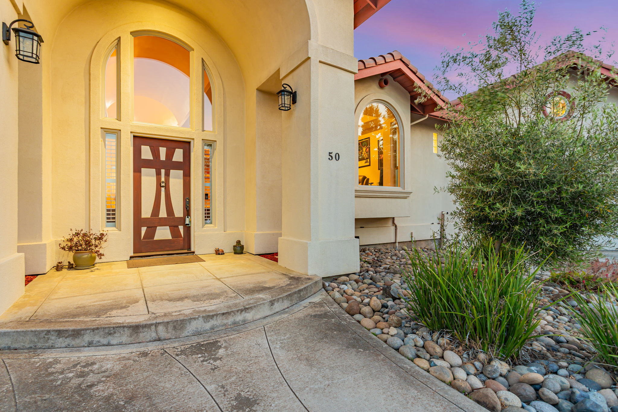 053_TWILIGHT_ 50 Schmidt Ct_